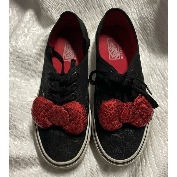Rare VANS x HELLO KITTY AUTHENTIC (BLACK/BOW) SHOES (MEN6/WOMEN 6.5 - Picture 2 of 9